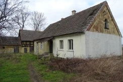 Dom z zabudowaniami 15 km od Zielonej Góry